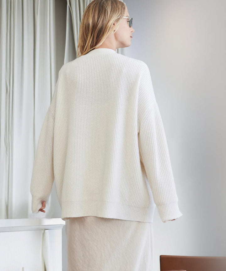 Women’s Oversized Knit Cardigan – Soft Button-Front Layer for Office and Relaxed Days