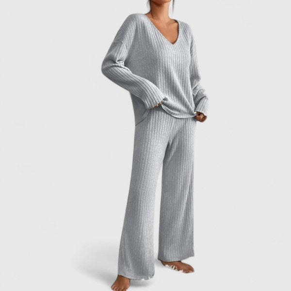 Women’s Ribbed Knit Lounge Set – V-Neck Top and Wide-Leg Trousers for Home and Casual Wear