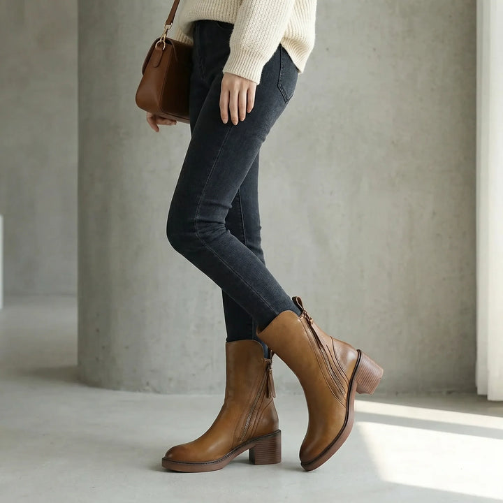 Ankle Boot with Zipper - Lea