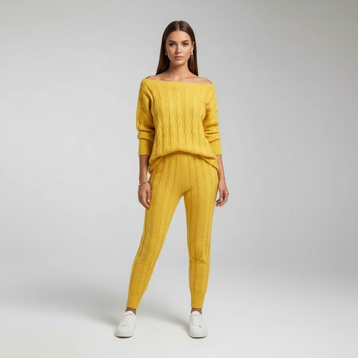 Women’s Cable Knit Loungewear Set – Relaxed Top and Tapered Trousers for Winter